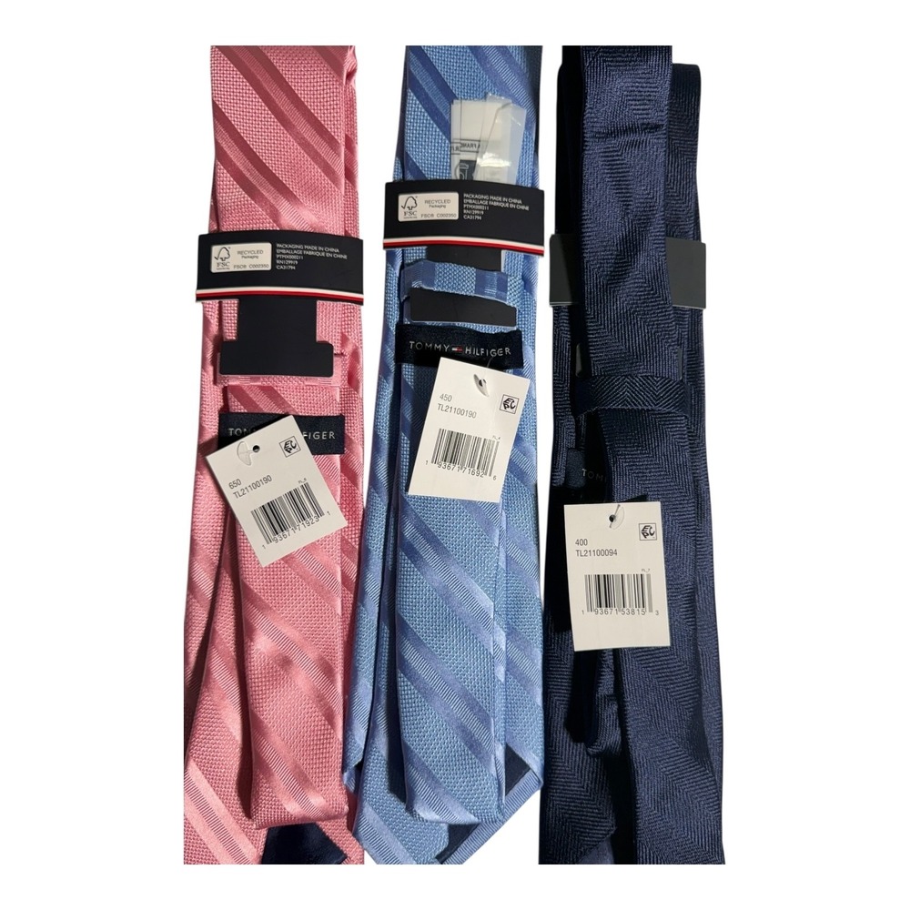 Tommy Hilfigher Tie Lot of 3 Mens Designer Neck Ties Business Office Classic - Picture 4 of 5